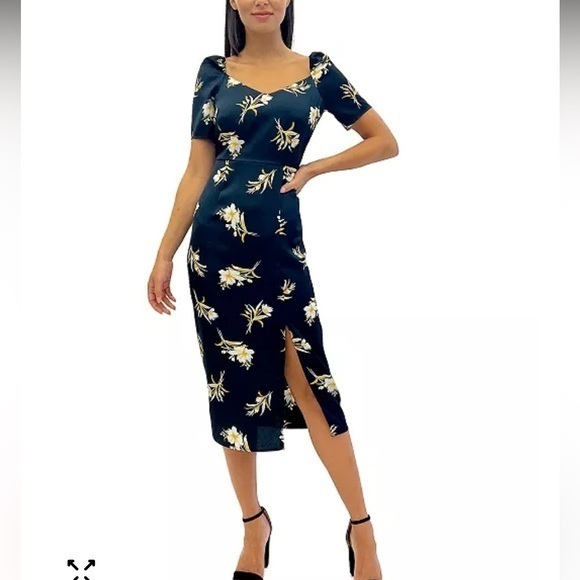Sam Edelman Dresses & Skirts - Sam Edelman Navy Floral Midi  tossed flower puff  stretchy sleeve Dress size 4